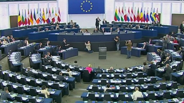 Συζήτηση στην Ευρωβουλή, για το ελληνικό πρόγραμμα,  παρουσία Ντάισελμπλουμ - Media