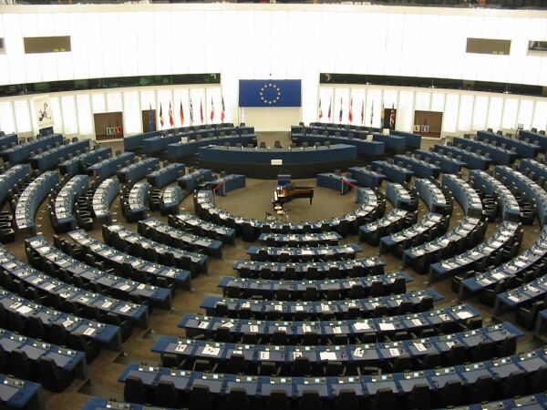 Απέρριψε το Ευρωπαϊκό Κοινοβούλιο το πρόγραμμα λιτότητας για την ΕΕ - Media