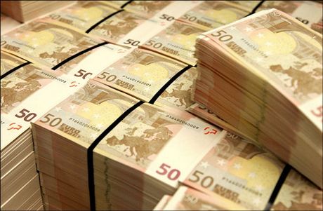 Στα 329,754 εκατ. ευρώ τα «φέσια» από ακάλυπτες επιταγές και συναλλαγματικές  - Media