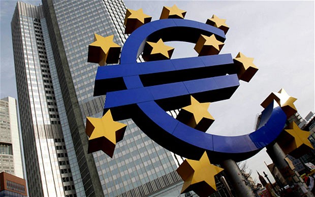 FAZ: Δεν φταίει μόνο η Ελλάδα για την υποχώρηση του ευρώ - Media