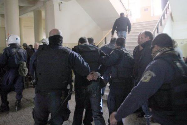 Ισόβια για τη δολοφονία Ρουσάκη - Media