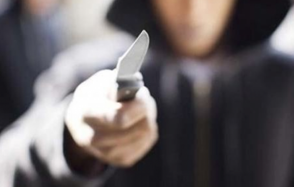 10 χρόνια φυλάκιση στον δράστη της επίθεσης κατά μαθητή στο Π. Φάληρο - Media