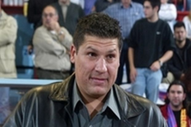 Το χρονικό της σύλληψης του «μπέμπη»
 - Media