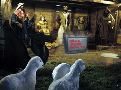 Έκλεψαν (και πάλι) το Θείο Βρέφος από τη φάτνη της Θεσσαλονίκης!  - Media