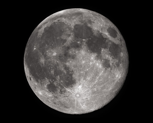 Ανακαλύφθηκε μυστηριώδης γεωλογικός σχηματισμός, κάτω από την επιφάνεια της Σελήνης - Media