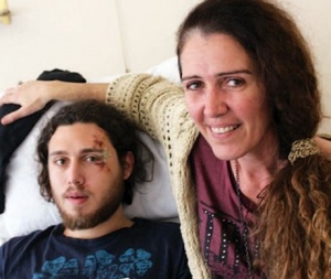 Δύο συλλήψεις για τον ξυλοδαρμό φοιτητή που αρνήθηκε να πληρώσει χωρίς απόδειξη - Media