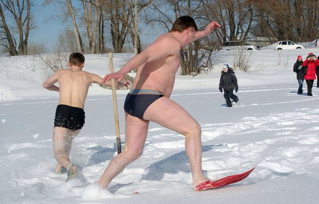 Καταδύσεις σε σπα, συνεδριακά κέντρα και γήπεδα γκολφ! - Media