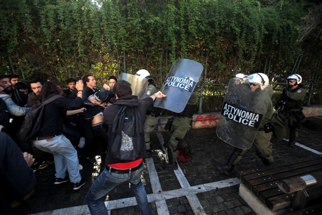 Νεολαία ΣΥΡΙΖΑ: Κυβέρνηση και Πρυτανικές αρχές ξυπνάνε μνήμες από σκοτεινές εποχές - Media