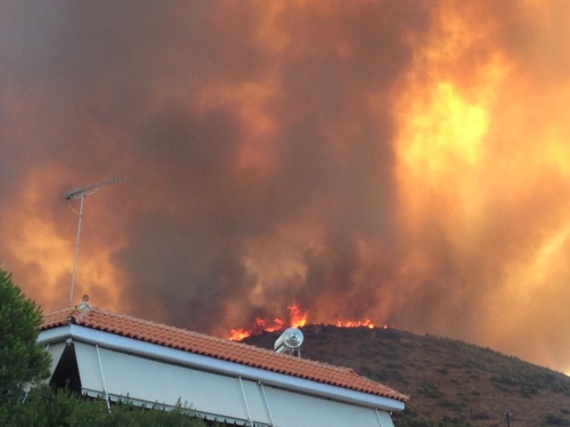 ΧΥΤΑ και επενδύσεις πίσω από τη φωτιά στην Κερατέα, καταγγέλλει βουλευτής του ΣΥΡΙΖΑ - Media