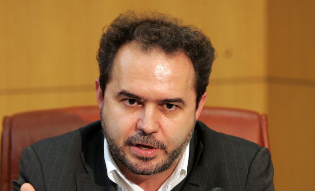 Ελεύθερος με εγγύηση 60.000 ευρώ ο Φωτόπουλος - Media