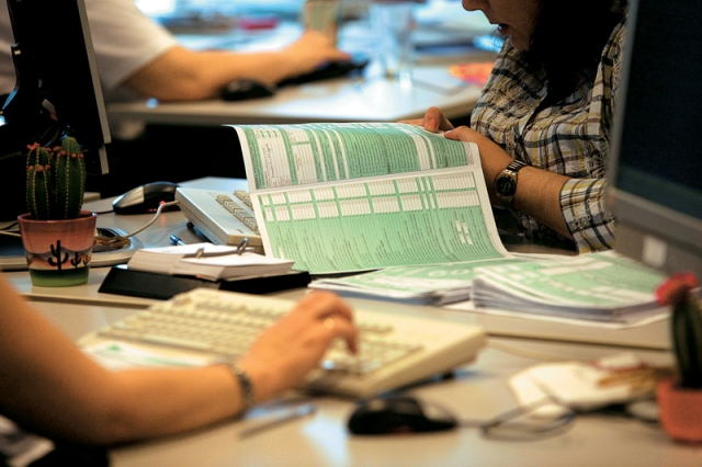 Παράταση στην προθεσμία υποβολής δηλώσεων ΦΠΑ - Media