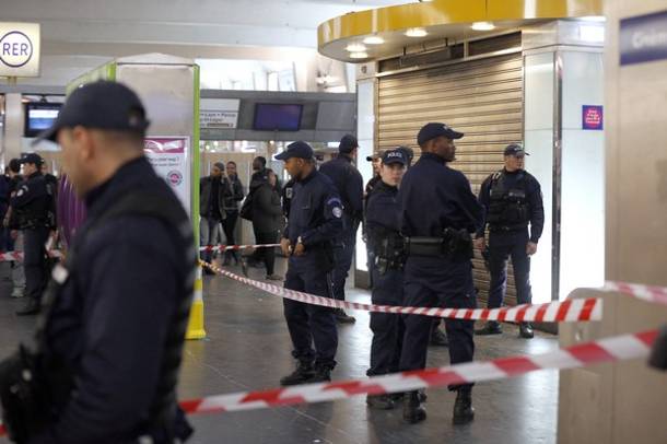 Σύλληψη νεαρού μουσουλμάνου για την επίθεση στον Γάλλο στρατιώτη - Media