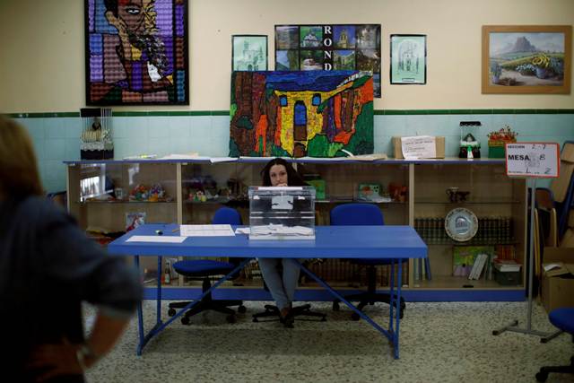 Γαλλία: Αυξήθηκε η συμμετοχή, αλλά και η ακροδεξιά - Media