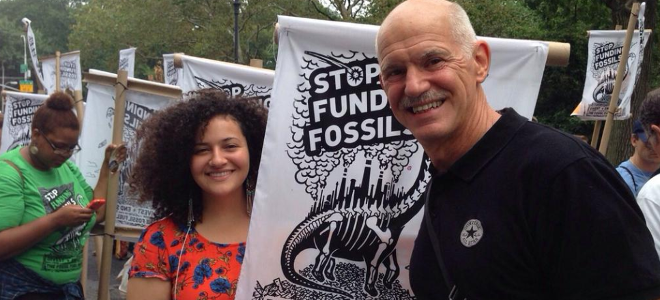 Ο Παπανδρέου έγινε… διαδηλωτής - Media