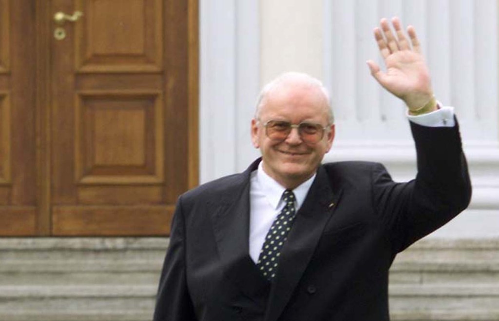 Γενέτειρα της δημοκρατίας η Ελβετία και η Αγγλία, λέει ο Χέρτσογκ - Media