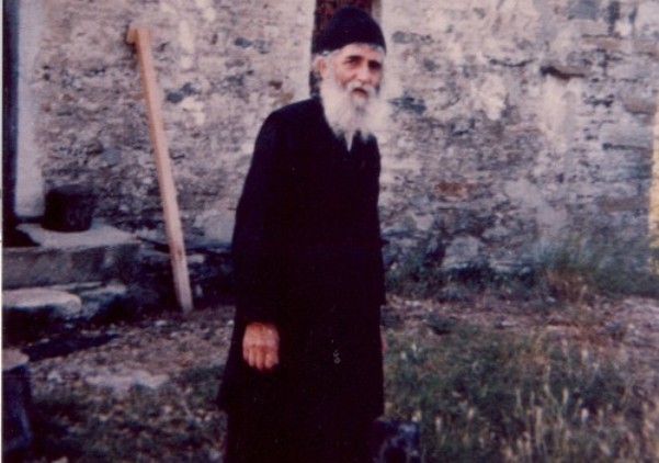 Αγιοποιείται ο γέροντας Παΐσιος - Media