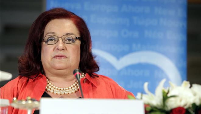 Μ. Γιαννάκου:« Έχω να μιλήσω ενάμιση χρόνο με τον Σαμαρά!»
 - Media