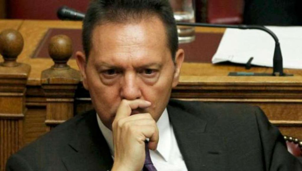 Στουρνάρας: Δεν πρωτοκολλήθηκε το cd της λίστας Λαγκάρντ - Media