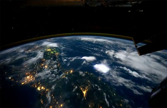 Ο γύρος του κόσμου - Media