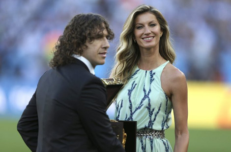 Όταν η Ζιζέλ «άλωσε» το Μαρακανά: Με κομμένη την ανάσα οι θεατές (Photos) - Media