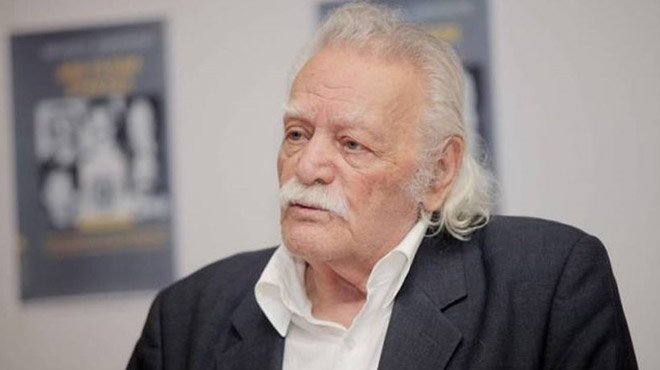 Επιτυχημένη η επέμβαση στον Μανώλη Γλέζο
 - Media