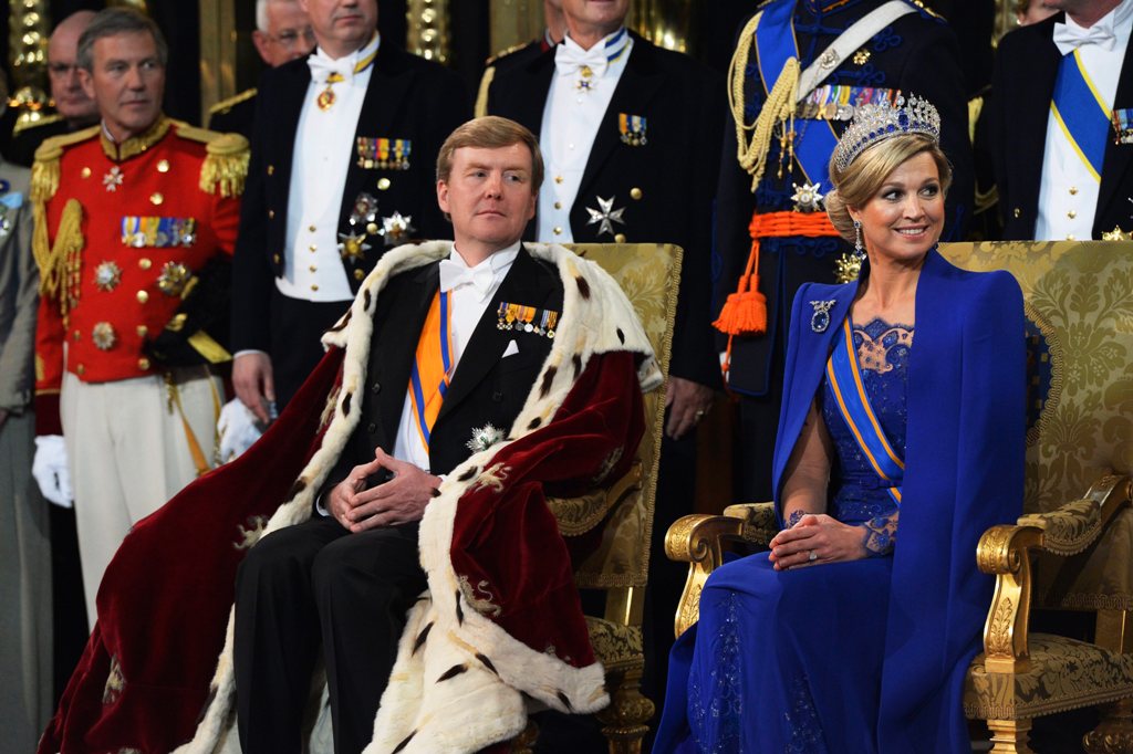 Σκάνδαλο με  τη βίλα του βασιλιά της Ολλανδίας στην Ελλάδα! - Media