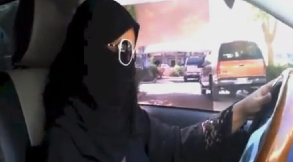 Σαουδική Αραβία: Συλλήψεις γυναικών επειδή οδηγούσαν (Video) - Media