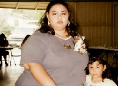 Σκότωσε το 2χρονο ανιψάκι της όταν κάθισε πάνω του - Ζύγιζε 470 κιλά - Media