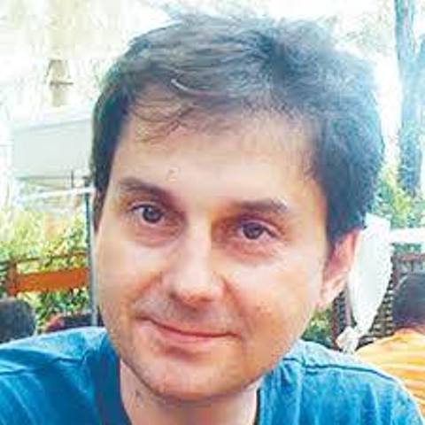 Ζητείται… Θεοχάρης! - Media