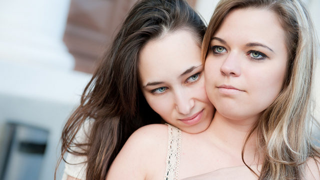 Κροατία: Δημοψήφισμα για την απαγόρευση του γάμου ομοφυλόφιλων - Media