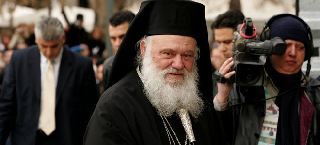 Πυρά Ιερώνυμου σε Χρυσή Αυγή - Media
