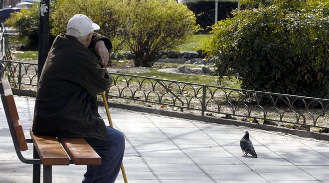 «Γερνάει» η Ελλάδα - Media