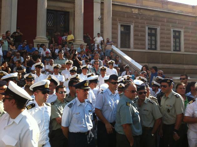 Πορεία διαμαρτυρίας στρατιωτικών το Σάββατο - Media