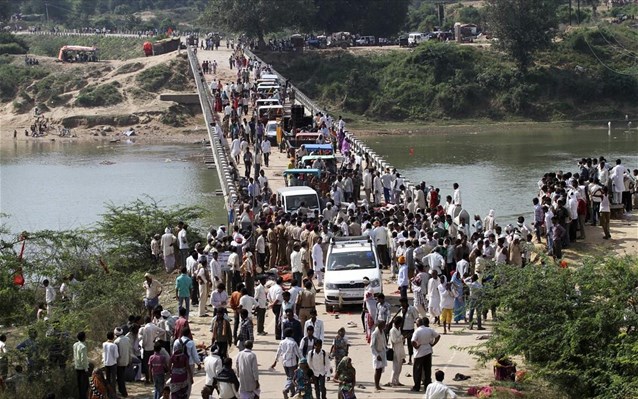 Τραγωδία στην Ινδία – 109 άτομα ποδοπατήθηκαν μέχρι θανάτου (Video) - Media