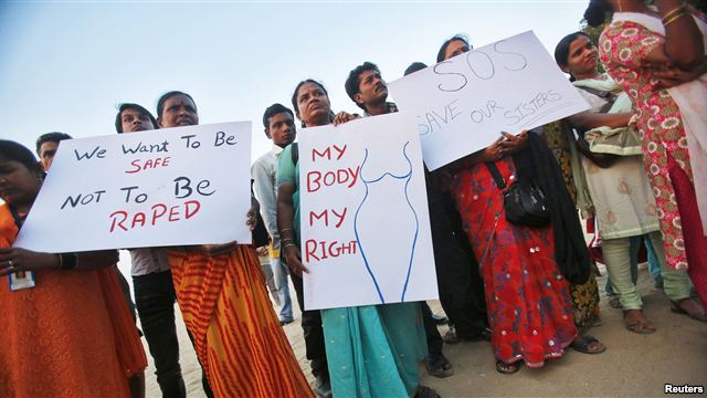 Κρεμάλα για τους βιαστές της Ινδής φοιτήτριας - Media