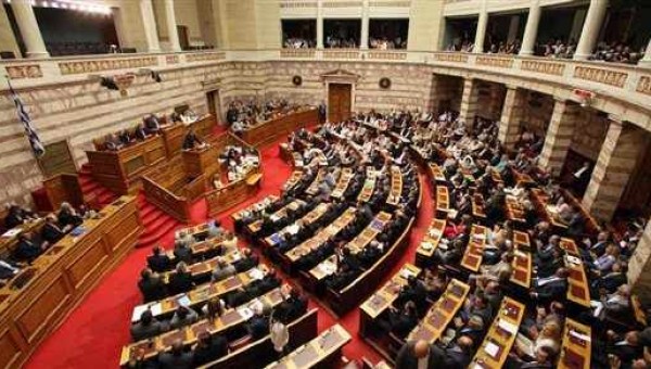 Αντιδράσεις ΠΑΣΟΚ,ΔΗΜΑΡ,ΣΥΡΙΖΑ για την ιθαγένεια στις Ένοπλες Δυνάμεις - Media