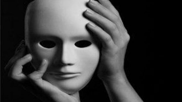 Αντιδρούν οι ηθοποιοί στο σφράγισμα θεάτρων - Media