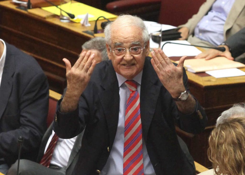 «Πυρ και μανία» ο Απ. Κακλαμάνης με τον Στουρνάρα (VIDEO) - Media