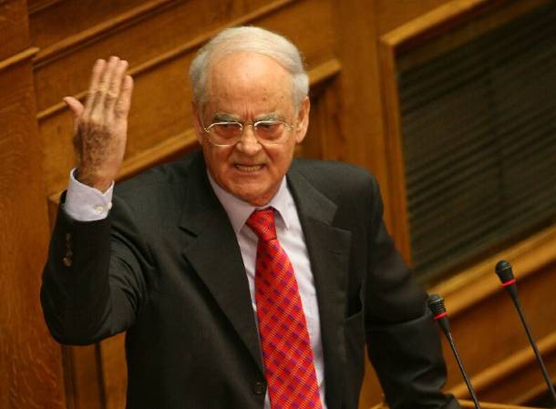 Διάψευση Κακλαμάνη για συνεννόηση με Παπανδρέου - Media