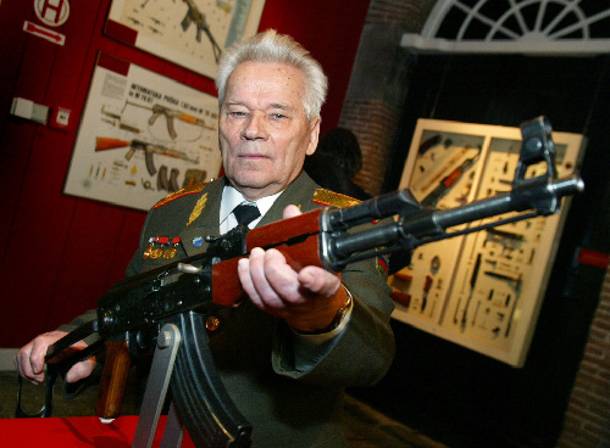 Στο νοσοκομείο ο «πατέρας» του Καλάσνικοφ - Media