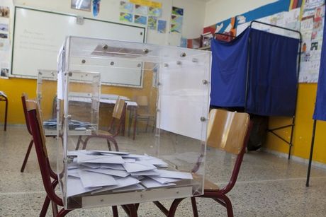 Metron Analysis: Ανοίγει η ψαλίδα μεταξύ ΣΥΡΙΖΑ και ΝΔ - Media