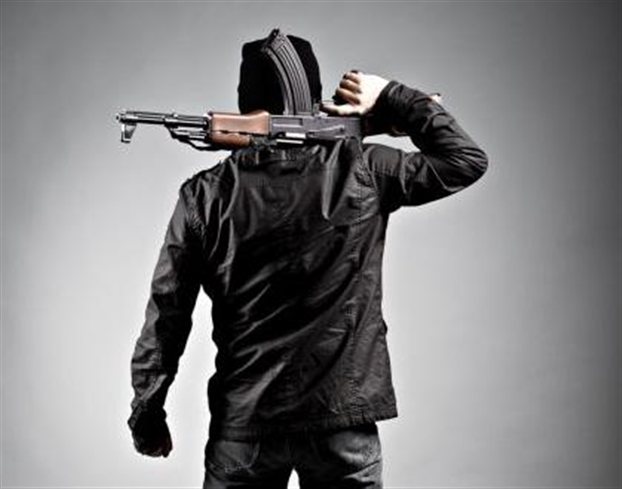 Ισόβια για τους χρήστες καλάσνικοφ - Media