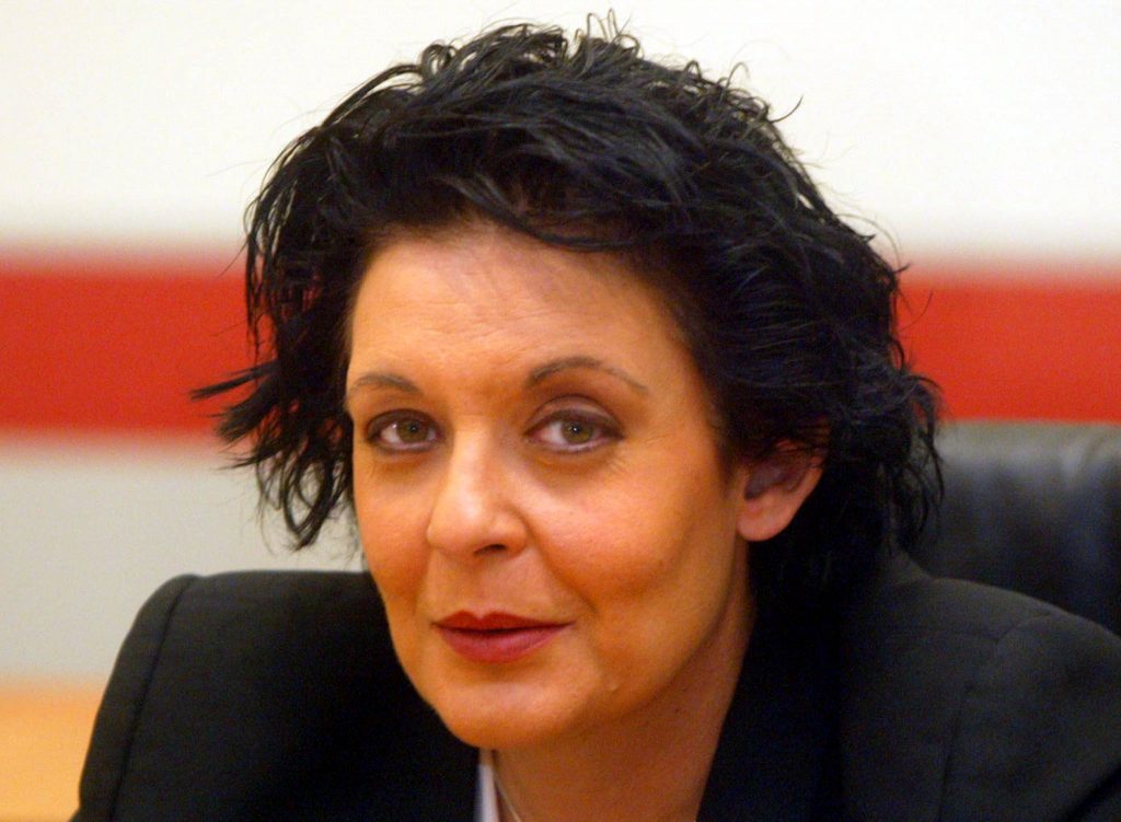 Η Κανέλλη τα «παίρνει στο κρανίο» με τον πρόεδρο του ΚΕΠΕ (Video) - Media