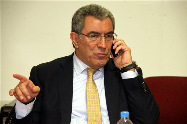 Επίθεση Καπερνάρου στον δήμαρχο Λονδίνου - Media