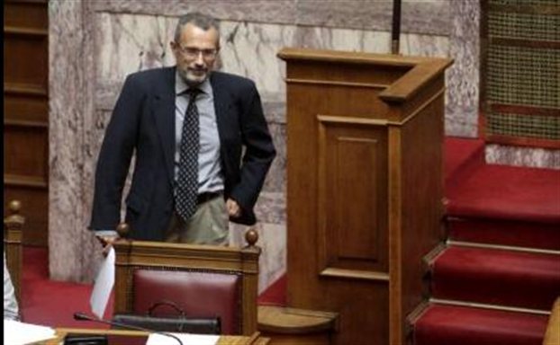 Ο Καψής επιμένει να αδειάσει το ραδιομέγαρο - Media