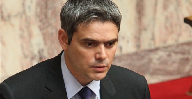 Υπουργός ζήτησε δίωρη άδεια στη σύσκεψη για να παντρευτεί! - Media