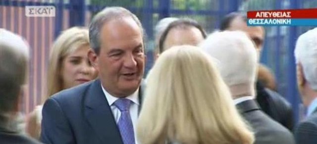 Κ. Καραμανλής: Ο πρώτος πολιτικός που προσήλθε στις κάλπες - Media