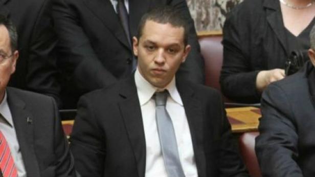 Η Χρυσή Αυγή μηνύει τους πάντες! (Video) - Media