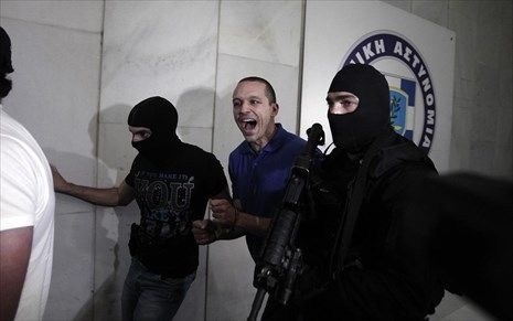 Άρση ασυλίας για Κασιδιάρη και Κουκούτση - Media