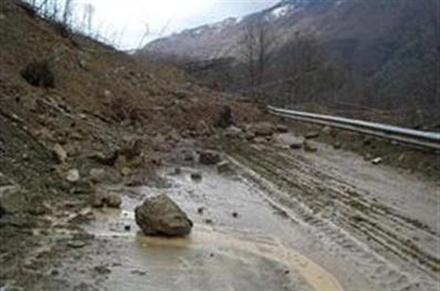 Σοβαρά φαινόμενα κατολίσθησης σε Ηλεία και Αχαΐα - Media